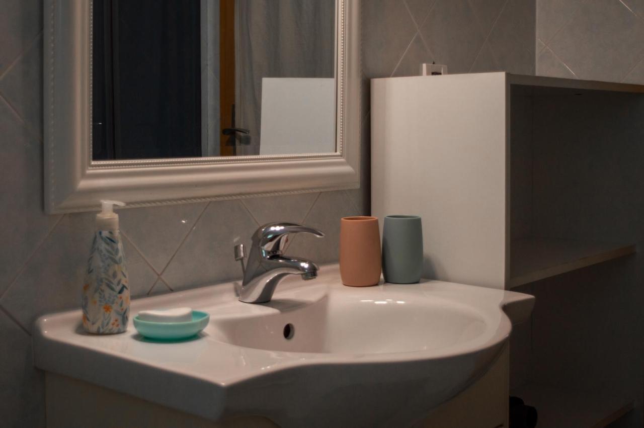 Apartment Laetitia Kaštelir Eksteriør bilde